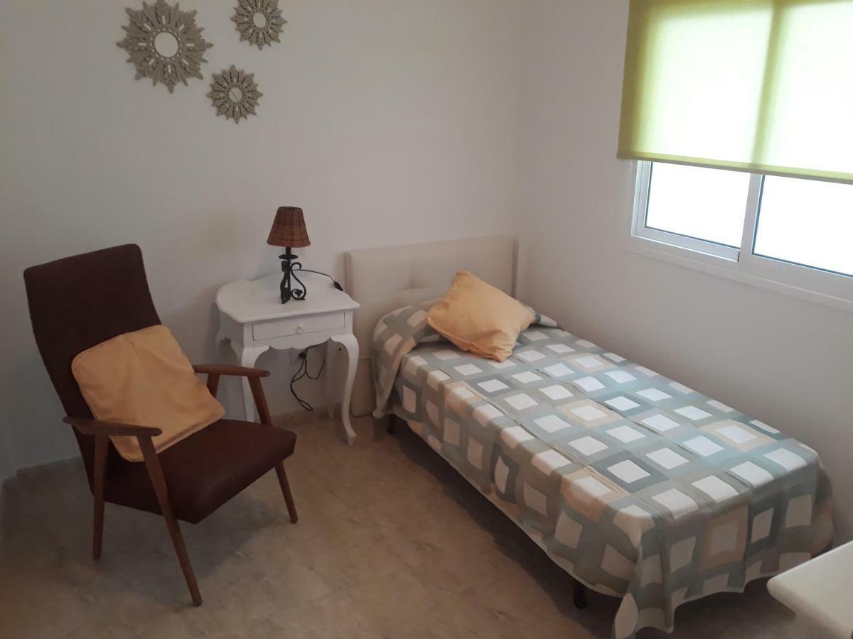 Apartamento "La Casa De La Playa" Con Wifi Y 3 Dormitorios アリナガ エクステリア 写真